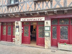 Le Royalty