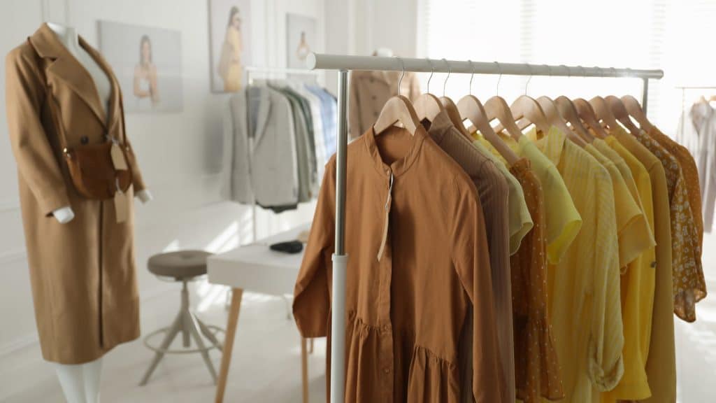 Pourquoi acheter ses vêtements dans une boutique de pret à porter locale